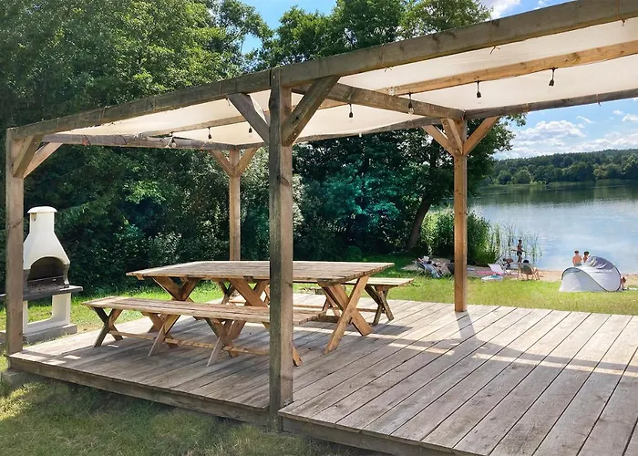 Casa de hóspedes Dom Przy Jeziorze 3*